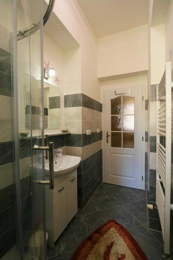 Apartment No. 20 Jaltska 3 卡罗维发利 外观 照片